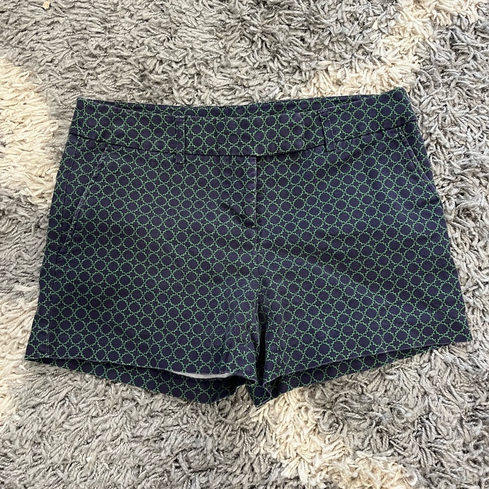 Kendar shorts, Size 2, Navy and green pattern
